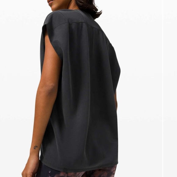 NWT Lululemon Capped Short Sleeve Tee Black Size 4 - Picture 8 of 9